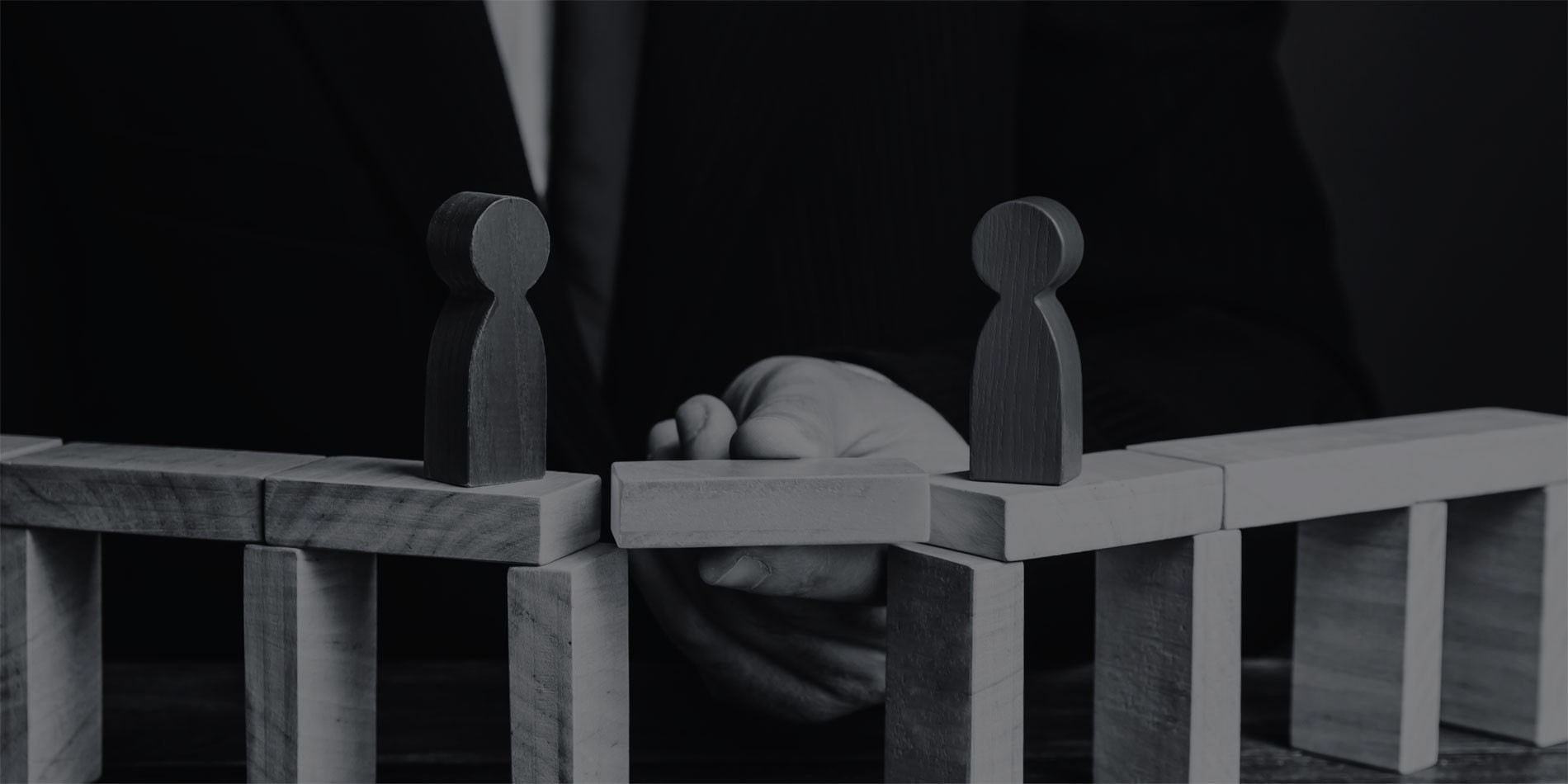 Bridging the Broken Bench <br>Insolvency Mediation- An Emerging Trend for Fast-Track Solutions Across Borders